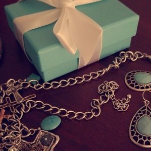 Meet your Posher, Veronica